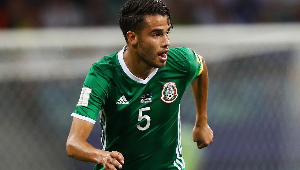 Diego Reyes playing for his country Mexico, Source: mundodeportivo.com