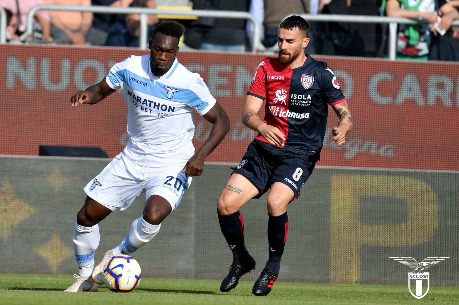 Felipe Caicedo in action in Cagliari vs Lazio