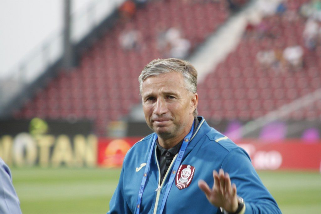 Dan Petrescu, Source- CjSport.ro