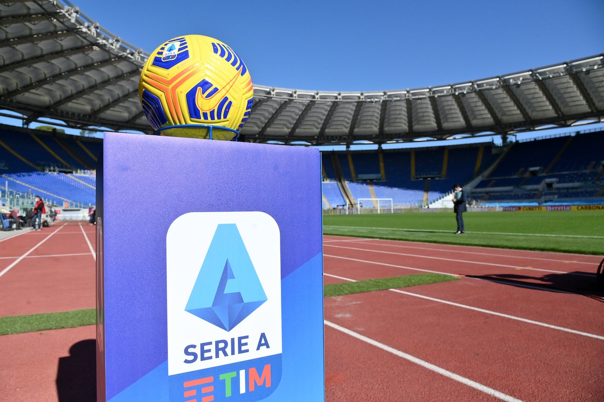 Nike Flight 2020/21 Serie A TIM Official Match Ball / Stadio Olimpico