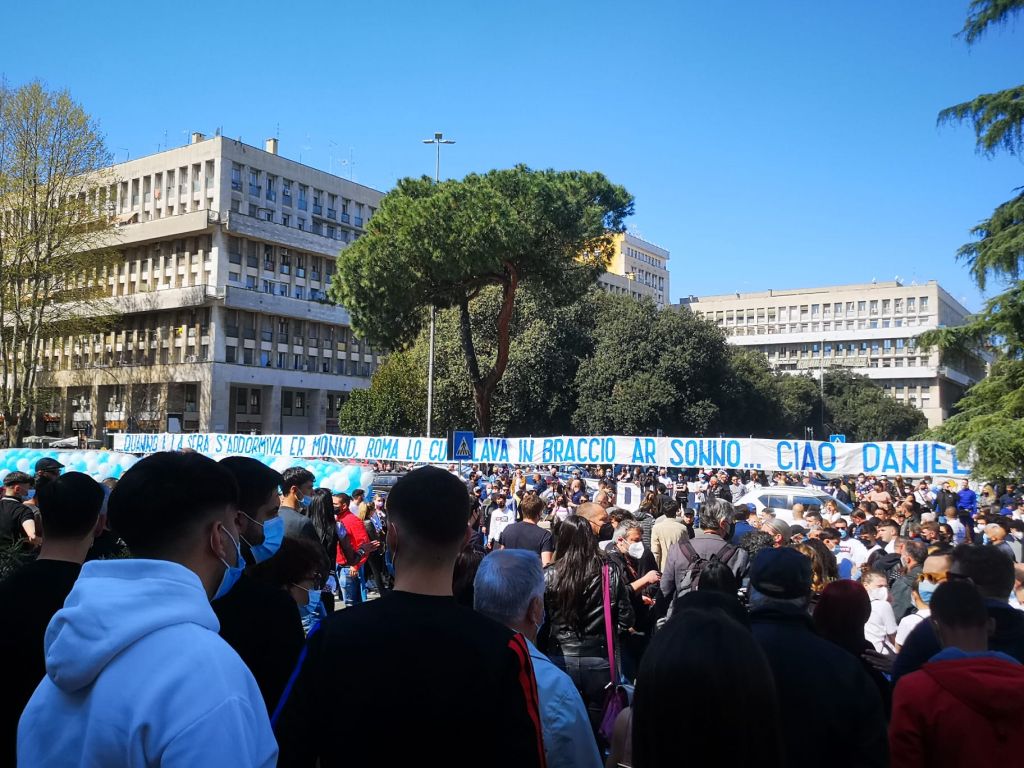 Banner outside Daniel Guerini's Funeral - Source: La Lazio Siamo Noi