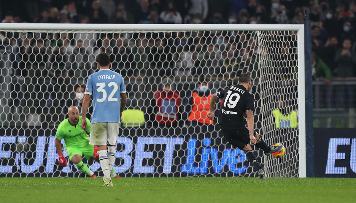 Video Leonardo Bonucci Doubles Juventus Lead Against Lazio From the Spot The Laziali