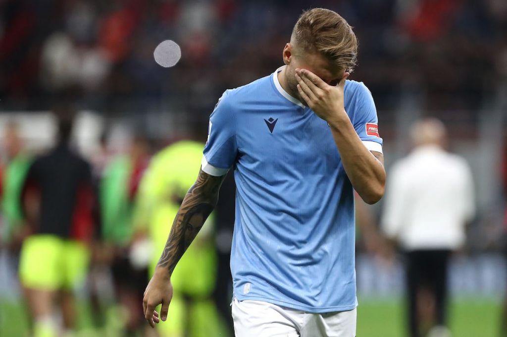 MILAN, ITALY - SEPTEMBER 12: Ciro Immobile of SS Lazio shows his dejection at the end of the Serie A match between AC Milan and SS Lazio at Stadio Giuseppe Meazza on September 12, 2021 in Milan, Italy. (Photo by Marco Luzzani/Getty Images)