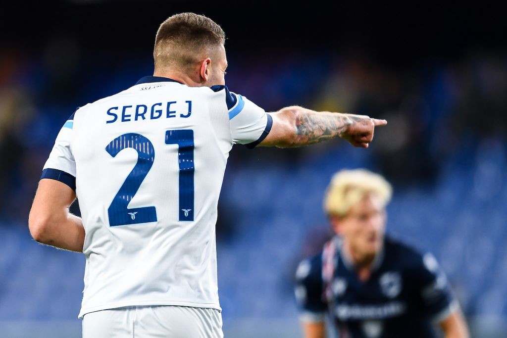 GENOA, ITALY - DECEMBER 5: Sergej Milinkovic-Savic of Lazio celebrates after scoring a goal during the Serie A match between UC Sampdoria and Ss Lazio at Stadio Luigi Ferraris on December 5, 2021 in Genoa, Italy. (Photo by Getty Images)
