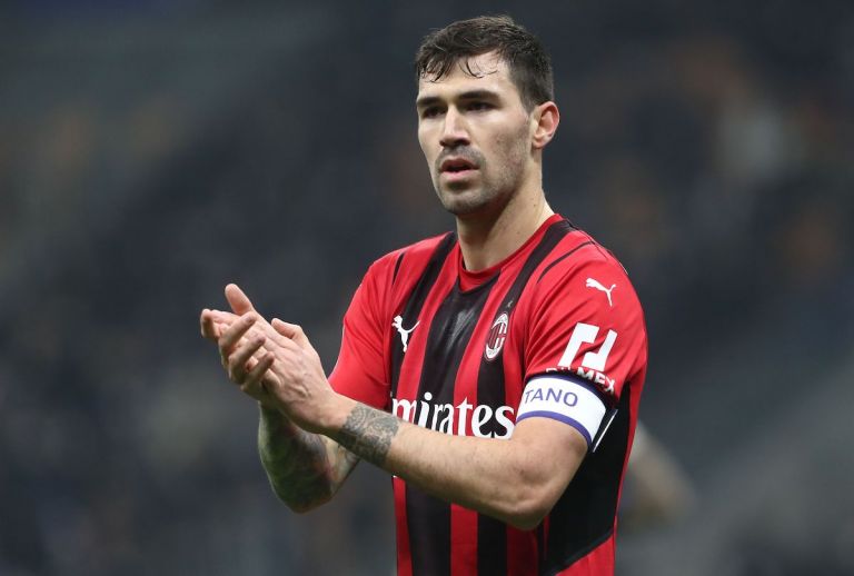 Alessio Romagnoli of AC Milan gestures during the Serie A match between FC Internazionale and AC Milan at Stadio Giuseppe Meazza on February 05, 2022 in Milan, Italy.