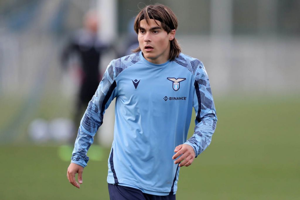 ROME, ITALY - MARCH 03: Luka Romero of SS Lazio during the SS Lazio training session at the Formello sport centre on March 03, 2022 in Rome, Italy. (Photo by Paolo Bruno/Getty Images)