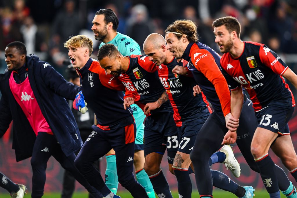 GENOA, ITALY - MARCH 18: Players of Genoa celebrate after the Serie A match between Genoa CFC and Torino FC at Stadio Luigi Ferraris on March 18, 2022 in Genoa, Italy. (Photo by Getty Images)