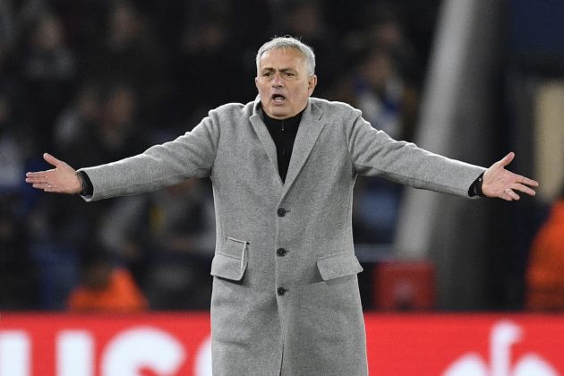 Lazio: Roma manager Jose Mourinho gestures on the touchline during the UEFA Conference League semi-final first leg football match between Leicester City and Roma at King Power Stadium, in Leicester, on April 28, 2022. (Photo by Oli SCARFF / AFP) (Photo by OLI SCARFF/AFP via Getty Images)