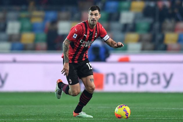 UDINE, ITALY - DECEMBER 11: Lazio linked Alessio Romagnoli of AC Milan in action during the Serie A match between Udinese Calcio and AC Milan at Dacia Arena on December 11, 2021 in Udine, Italy. (Photo by Alessandro Sabattini/Getty Images)