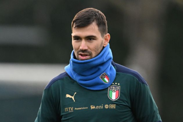 FLORENCE, ITALY - JANUARY 26: Alessio Romagnoli of Milan and Italy in action during an Italy training session at Centro Tecnico Federale di Coverciano on January 26, 2022 in Florence, Italy. (Photo by Claudio Villa/Getty Images)