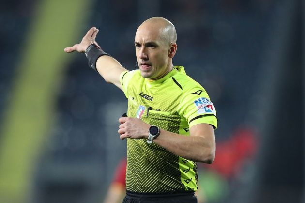 EMPOLI, ITALY - JANUARY 23: Michael Fabbri referee during the Serie A match between Empoli FC and AS Roma at Stadio Carlo Castellani on January 23, 2022 in Empoli, Italy. (Photo by Gabriele Maltinti/Getty Images)