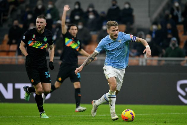 MILAN, ITALY - JANUARY 09: Ciro Immobile of SS Lazio in action during the Serie A match between FC Internazionale v SS Lazio at Stadio Giuseppe Meazza on January 09, 2022 in Milan, Italy. (Photo by Marco Rosi - SS Lazio/Getty Images)