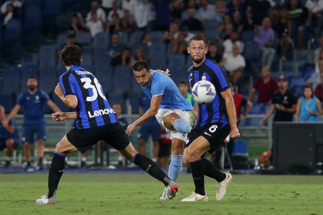 ROME, ITALY - AUGUST 26: Pedro of SS Lazio scores their team's third goal during the Serie A match between SS Lazio and FC Internazionale at Stadio Olimpico on August 26, 2022 in Rome, Italy. (Photo by Paolo Bruno/Getty Images)