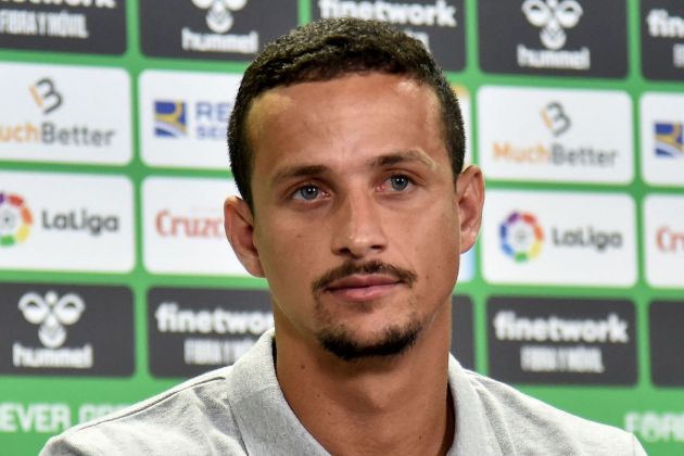 Real Betis' new Italian-Brazilian defender Luiz Felipe addresses a press conference during his official presentation at the Benito Villamarin stadium in Seville, on July 21, 2022. (Photo by CRISTINA QUICLER / AFP) (Photo by CRISTINA QUICLER/AFP via Getty Images)