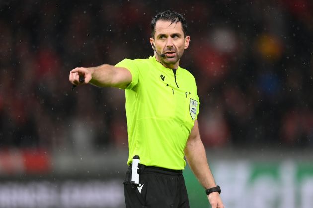 BERLIN, GERMANY - NOVEMBER 04: Referee Daniel Stefanski points during the UEFA Europa Conference League group E match between 1. FC Union Berlin and Feyenoord at on November 04, 2021 in Berlin, Germany. (Photo by Stuart Franklin/Getty Images)