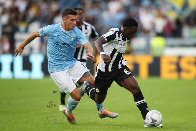 ROME, ITALY - OCTOBER 16: Jean-Victor Makengo of Udinese Calcio is put under pressure by Nicolo Casale of SS Lazio during the Serie A match between SS Lazio and Udinese Calcio at Stadio Olimpico on October 16, 2022 in Rome, Italy. (Photo by Paolo Bruno/Getty Images)