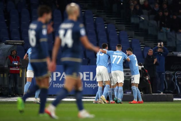 ROME, ITALY - JANUARY 29: Nicolo Casale of SS Lazio celebrates after scoring the team's first goal with teammates during the Serie A match between SS Lazio and ACF Fiorentina at Stadio Olimpico on January 29, 2023 in Rome, Italy. (Photo by Paolo Bruno/Getty Images)