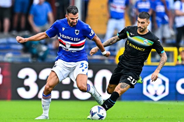 GENOA, ITALY - AUGUST 31: Mehdi Leris of Sampdoria (L) and Mattia Zaccagni of Lazio vie for the ball during the Serie A match between UC Sampdoria and SS Lazio at Stadio Luigi Ferraris on August 31, 2022 in Genoa, Italy. (Photo by Simone Arveda/Getty Images)