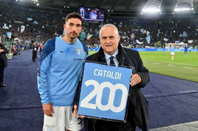 ROME, ITALY - APRIL 08: The president of SS Lazio rewards Danilo Cataldi for the 200 pesos with the Lazio shirt prior the Serie A match between SS Lazio and Juventus at Stadio Olimpico on April 08, 2023 in Rome, Italy. (Photo by Marco Rosi - SS Lazio/Getty Images)