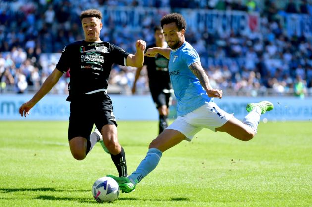 ROME, ITALY - OCTOBER 02: Felipe Anderson of SS Lazio kicks the ball during the Serie A match between SS Lazio and Spezia Calcio at Stadio Olimpico on October 02, 2022 in Rome, Italy. (Photo by Marco Rosi - SS Lazio/Getty Images)