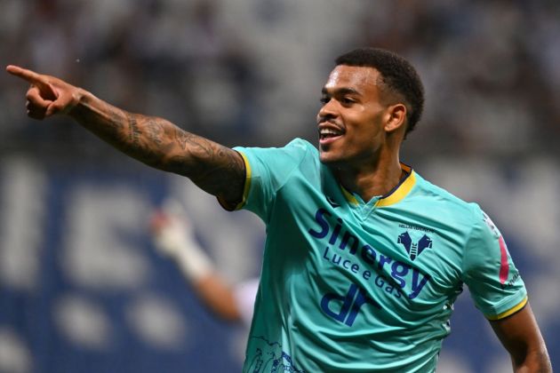 REGGIO NELL'EMILIA, ITALY - JUNE 11: Cyril Ngonge of Hellas Verona celebrates after scoring his team third goal during the match between Spezia Calcio and Hellas Verona at Mapei Stadium - Città del Tricolore on June 11, 2023 in Reggio nell'Emilia, Italy. (Photo by Alessandro Sabattini/Getty Images)