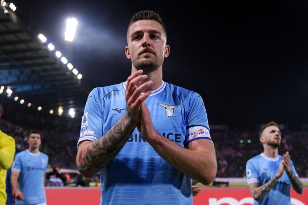 BOLOGNA, ITALY - MARCH 11: Sergej Milinkovic-Savic of SS Lazio applauds the fans after the Serie A match between Bologna FC and SS Lazio at Stadio Renato Dall'Ara on March 11, 2023 in Bologna, Italy. (Photo by Alessandro Sabattini/Getty Images)