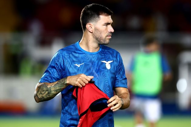 LECCE, ITALY - AUGUST 20: Alessio Romagnoli of Lazio warms up before the Serie A TIM match between US Lecce and SS Lazio at Stadio Via del Mare on August 20, 2023 in Lecce, Italy. (Photo by Maurizio Lagana/Getty Images)