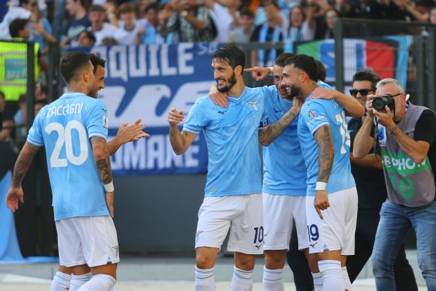 ROME, ITALY - OCTOBER 08: Valentin Castellanos of SS Lazio celebrates with team mates after scoring their sides second goal during the Serie A TIM match between SS Lazio and Atalanta BC at Stadio Olimpico on October 08, 2023 in Rome, Italy. (Photo by Paolo Bruno/Getty Images)