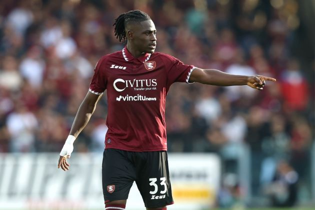 SALERNO, ITALY - OCTOBER 22: Loum Tchaouna of US Salernitana during the Serie A TIM match between US Salernitana and Cagliari Calcio at Stadio Arechi on October 22, 2023 in Salerno, Italy. (Photo by Francesco Pecoraro/Getty Images)