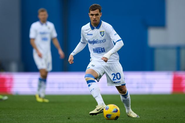 REGGIO NELL'EMILIA, ITALY - MARCH 09: Pol Mikel Lirola of Frosinone Calcio in action during the Serie A TIM match between US Sassuolo and Frosinone Calcio - Serie A TIM at Mapei Stadium - Citta' del Tricolore on March 09, 2024 in Reggio nell'Emilia, Italy. (Photo by Francesco Scaccianoce/Getty Images)