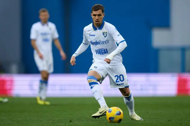 REGGIO NELL'EMILIA, ITALY - MARCH 09: Pol Mikel Lirola of Frosinone Calcio in action during the Serie A TIM match between US Sassuolo and Frosinone Calcio - Serie A TIM at Mapei Stadium - Citta' del Tricolore on March 09, 2024 in Reggio nell'Emilia, Italy. (Photo by Francesco Scaccianoce/Getty Images)