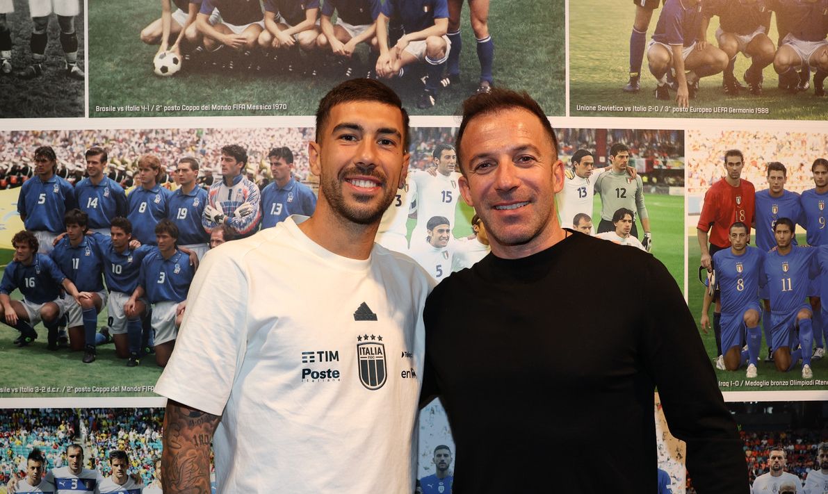 Alessandro Del Piero with Mattia Zaccagni