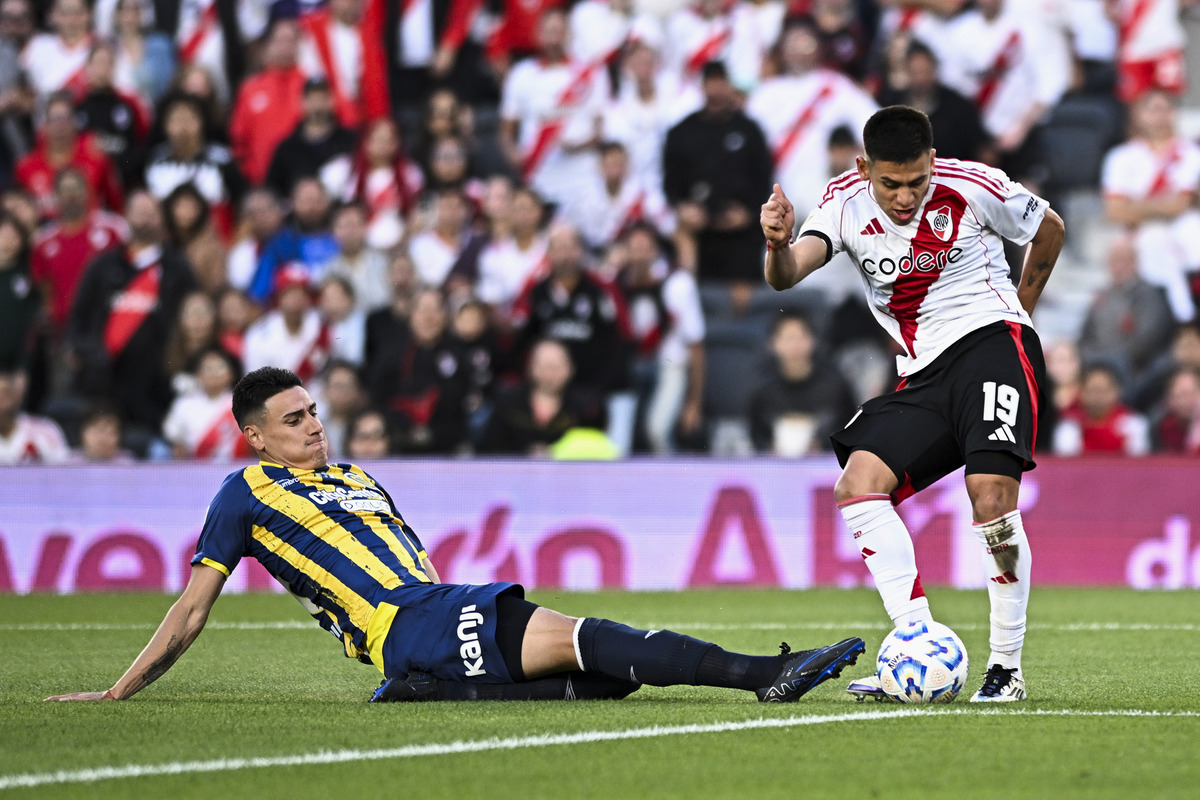 Claudio Echeverri during his time with River Plate