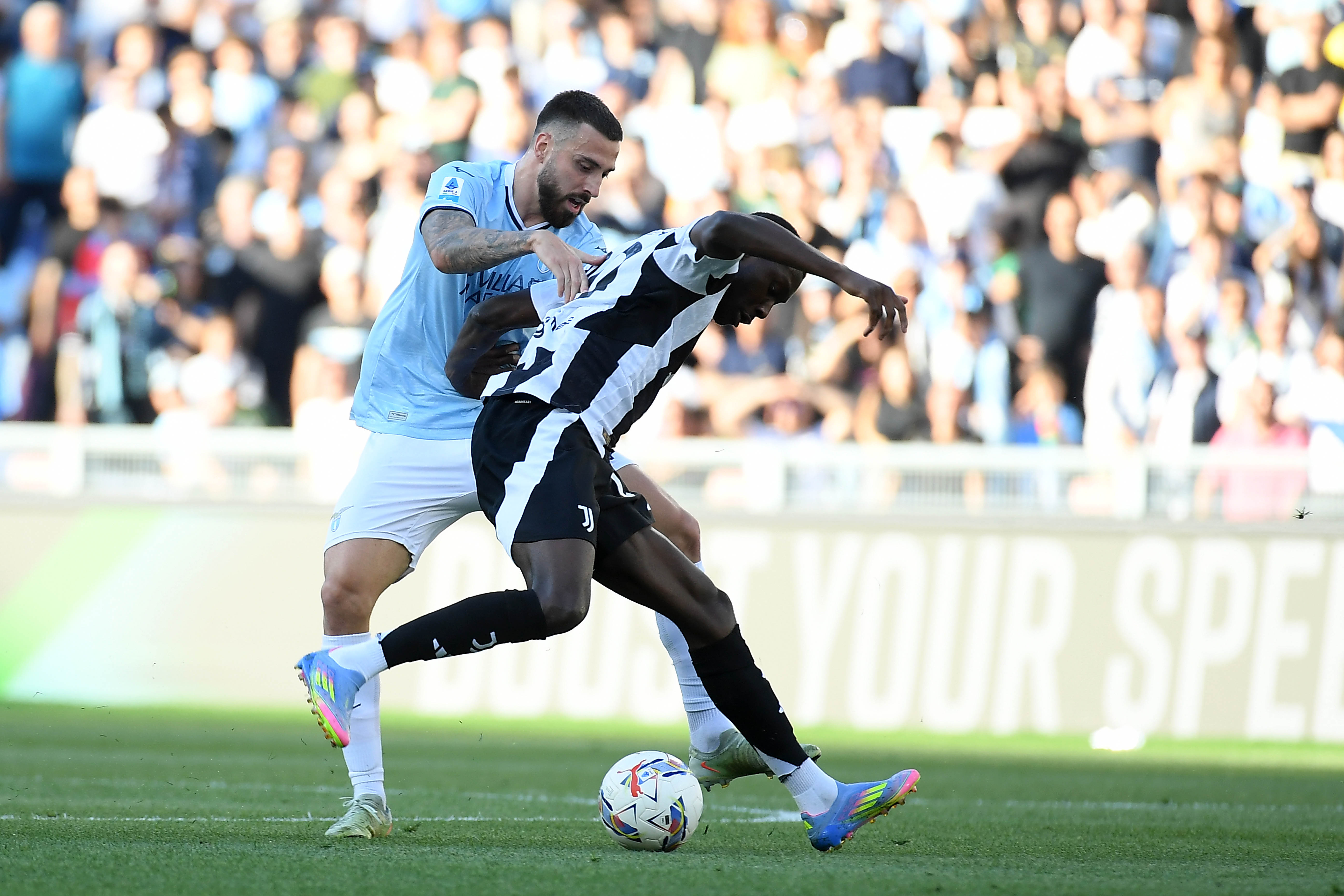 Mario Gila in action for Lazio