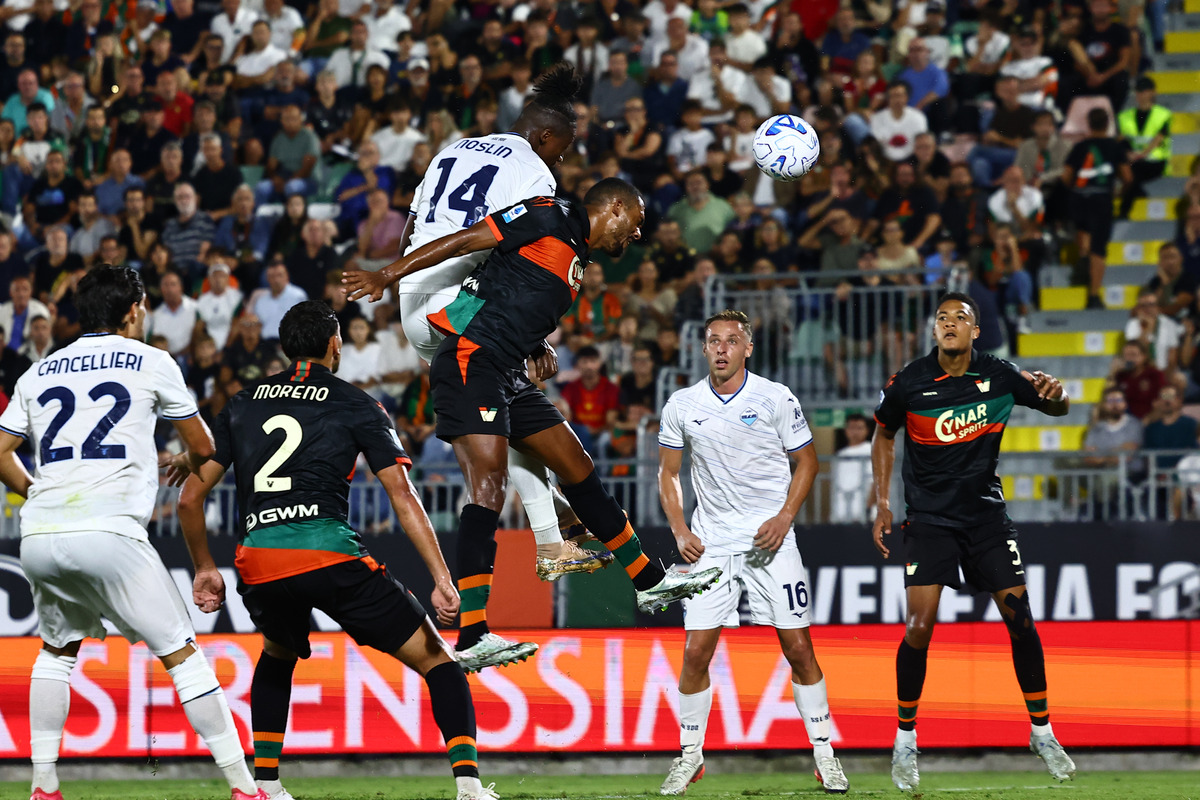 Veneza 0-2 Lazio: Biancocelesti junta-se a Roma e Inter no topo