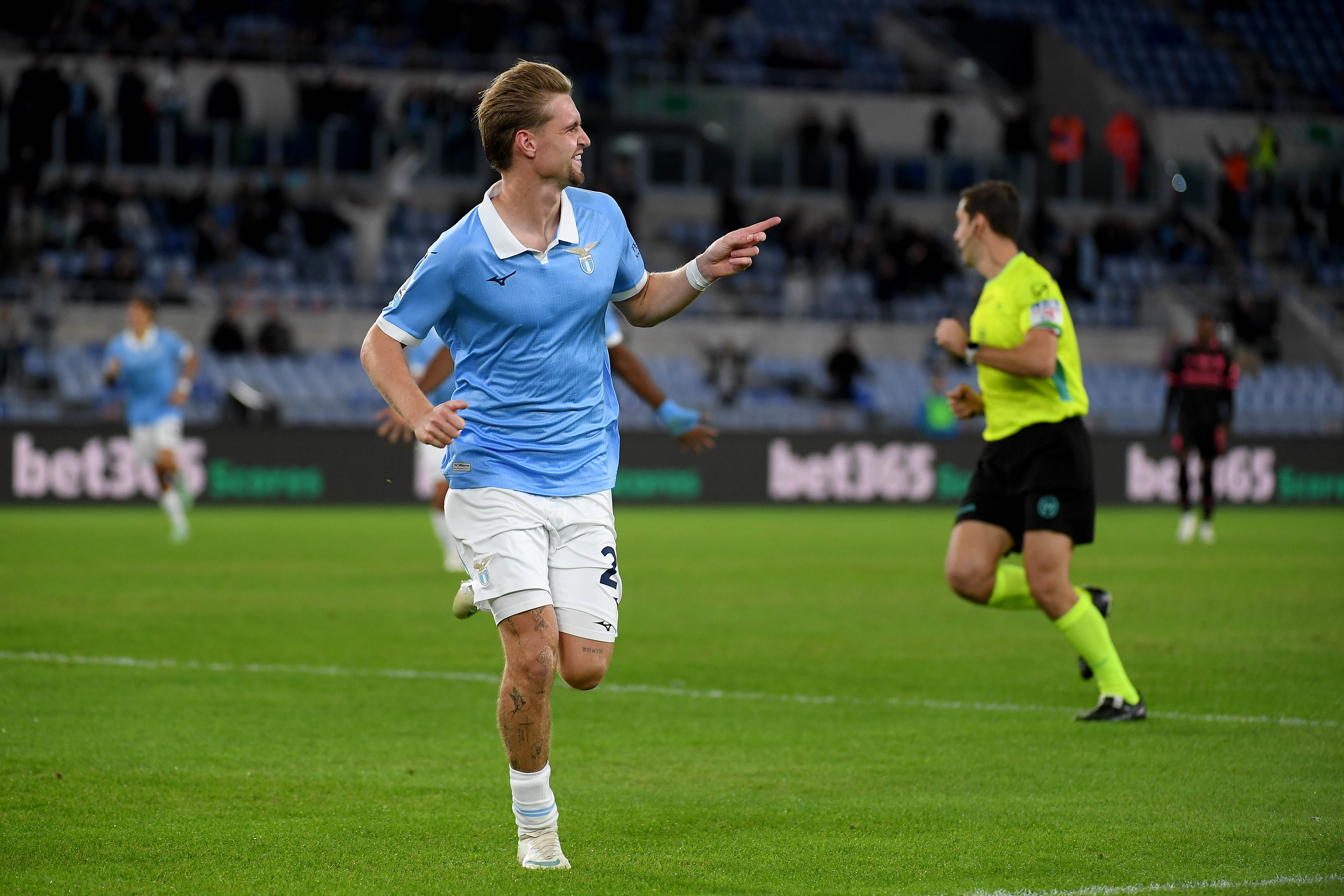 Lazio 2-1 Parma: Aquil, um desperdício, sobrevive a um susto tardio para assumir o primeiro lugar